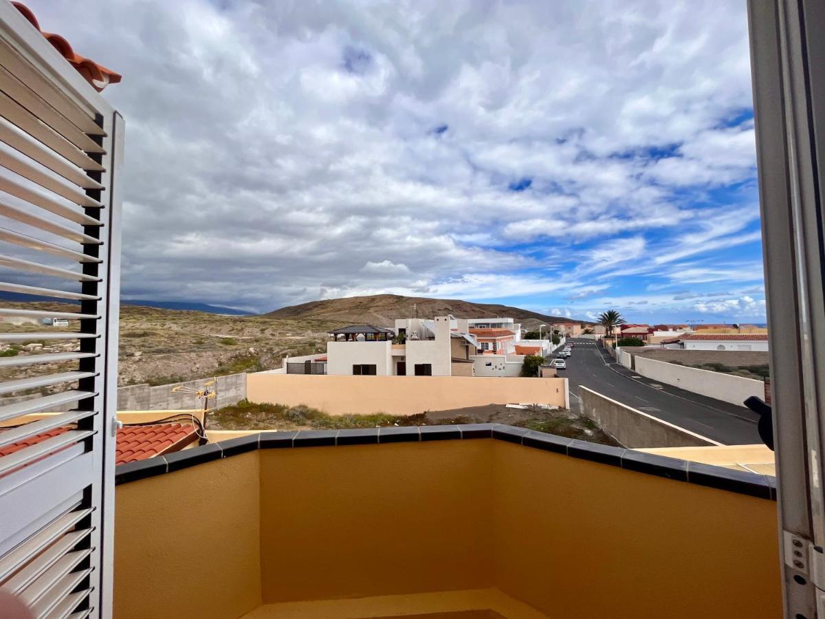 Integral 5 Coliving Acomodação com café da manhã El Médano Exterior foto