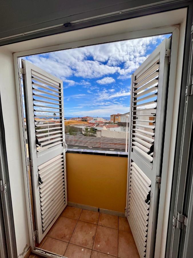 Integral 5 Coliving Acomodação com café da manhã El Médano Exterior foto