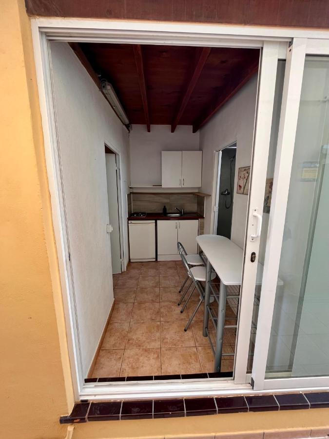 Integral 5 Coliving Acomodação com café da manhã El Médano Exterior foto